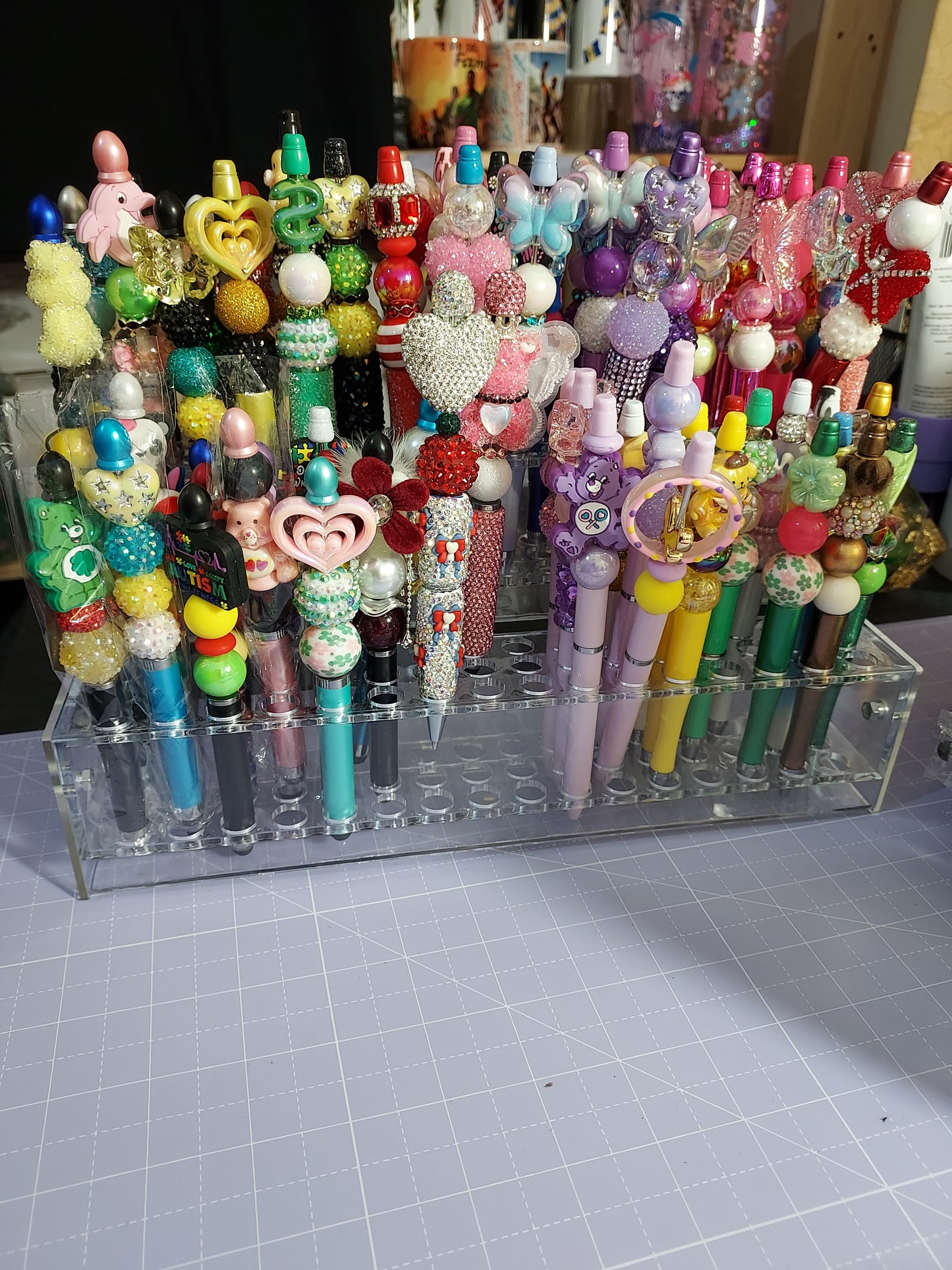 Colorful Beaded Pens with Unique Designs for Creative Writing and Artistic Expression