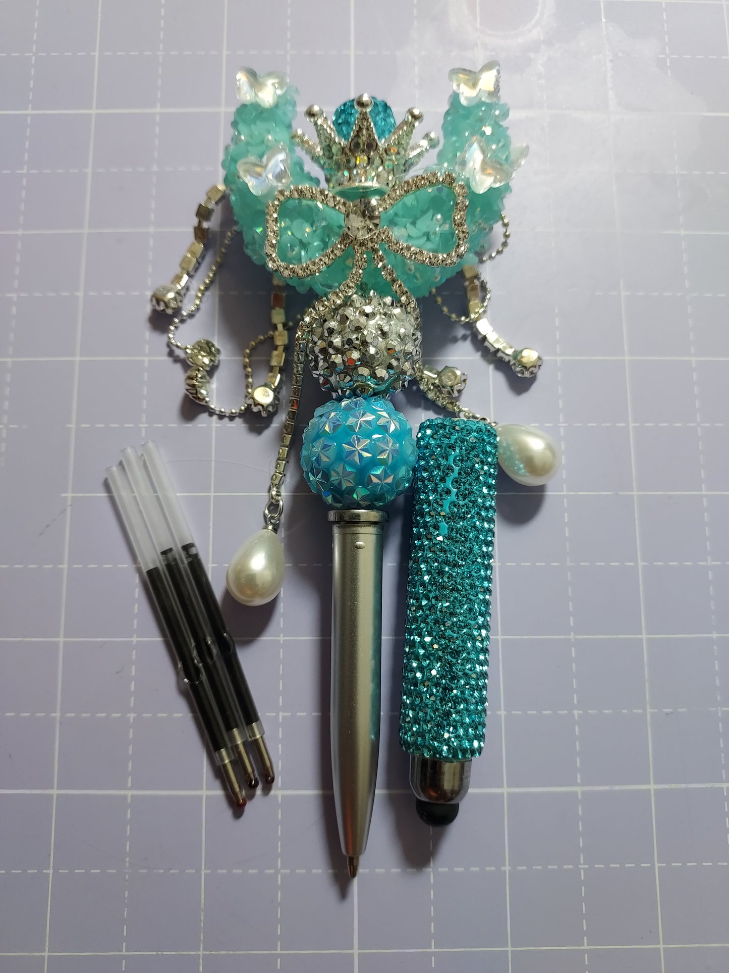 Colorful Beaded Pens with Unique Designs for Creative Writing and Artistic Expression